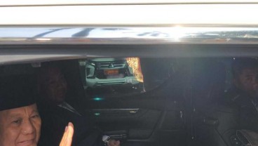 Duduk Bersebelahan, Didit Antarkan Prabowo Menuju Lokasi Pelantikan
