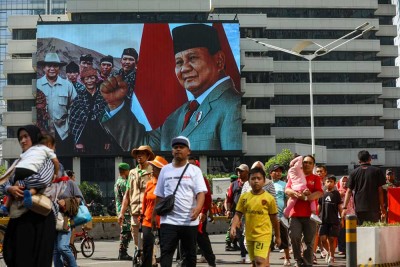 Warga Mulai Padati Jalan Jenderal Sudirman Jelang Pelantikan Presiden Terpilih Prabowo Subianto