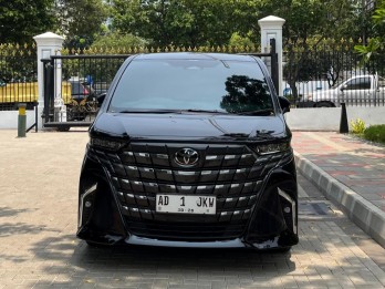 Prabowo-Gibran Kompak Naik Alphard ke Acara Pelantikan, Cek Harga dan Spesifikasinya