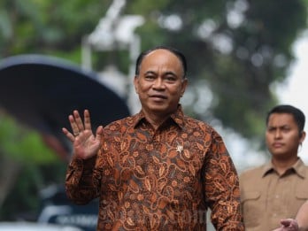 Budi Arie Ungkap Alasan Jokowi Batal Naik Pesawat Komersial ke Solo