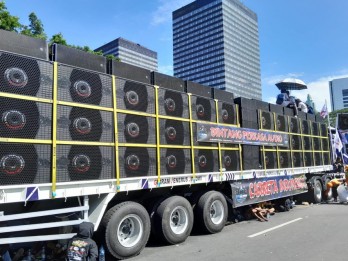 Truk Sound Horeg Padati Jalan Sudirman, Meriahkan Pelantikan Prabowo-Gibran