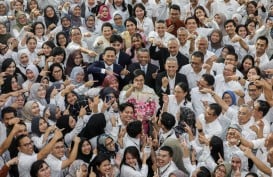 Sri Mulyani dan Trio Wamenkeu Perdana Hadir ke Kantor usai Dilantik Prabowo