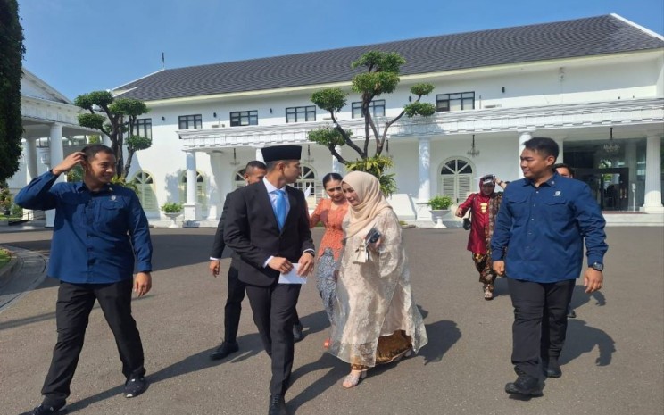 Raffi Ahmad saat tiba di istana. - Akbar Evandio