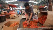 Harga Ayam dan Cabai di Palembang Mulai Bergejolak