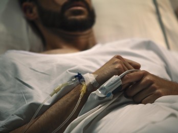 Doa untuk Orang Sakit Agar Cepat Sembuh dan Artinya