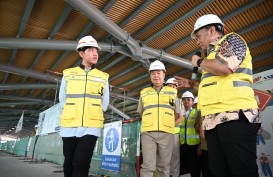 Gibran Minta Proyek LRT Velodrome-Manggarai Selesai Tepat Waktu