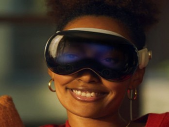 Harga Kemahalan, Apple Bakal Kurangi Produksi Vision Pro