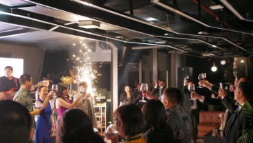 Grand Edge Hotel Semarang Hadirkan Kembali Bleusky Lounge & Sky Bar