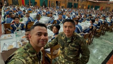 Jadi Pejabat, Raffi Ahmad Full Ngoten saat Diajak Prabowo Retreat ke Lembah Tidar