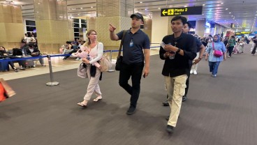 Imigrasi Deportasi Warga Amerika Buronan Interpol dari Bali