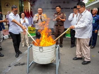 8.307 Lembar Uang Palsu Dimusnahkan di NTB