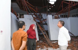 Targetkan Perbaikan Gedung YPK dalam Satu Bulan, Bey Minta Maaf pada Seniman