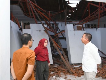 Targetkan Perbaikan Gedung YPK dalam Satu Bulan, Bey Minta Maaf pada Seniman