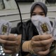 Harga Emas 24 Karat Antam Hari Ini Dibanderol Rp1,56 Juta per Gram