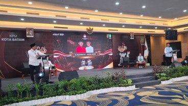 Debat Pilkada Batam: Amsakar Soroti Serapan Tenaga Kerja, Nuryanto Kasih Kemudahan Berusaha