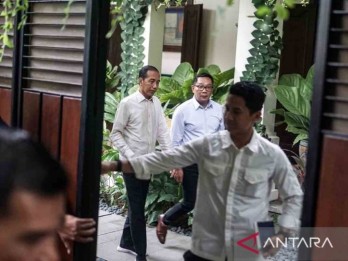 Hasto: Ridwan Kamil Datangi Jokowi Tunjukkan Mentalitas Kalah