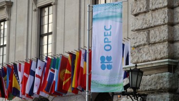 OPEC+ Tunda Kenaikan Produksi, Harga Minyak Global Memanas