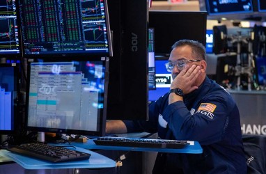 Wall Street Merah, Dow Jones Turun 257 Poin Jelang Pilpres AS