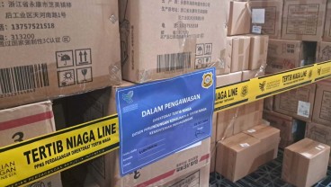 Pengusaha Teriak Jutaan Baju & Sepatu Impor Ilegal Masuk RI Tiap Hari