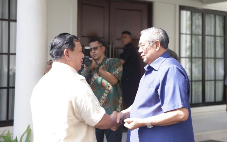 Menteri Pertahanan (Menhan) Prabowo Subianto bertemu dengan Presiden Indonesia ke-6 Susilo Bambang Yudhoyono (SBY) di Museum dan Galeri SBY-ANI di Kabupaten Pacitan, Jawa Timur, Sabtu (20/5/2023). - Istimewa