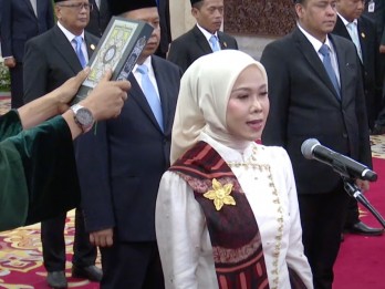 Resmi! Prabowo Lantik Anggota KPU Iffa Rosita Gantikan Hasyim Asy'ari