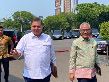 Indonesia 'Dikucilkan' dari Manfaat Undang-Undang IRA, Menko Airlangga Sebut akan Lobi AS