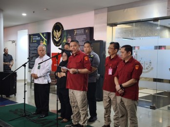 Kejagung Periksa Edward Tannur & Ronald Tannur di Surabaya