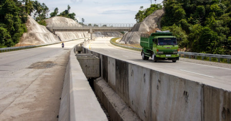 Kondisi progres pembangunan Jalan Tol Padang-Sicincin, Kabupaten Padang Pariaman, Sumatra Barat, Kamis (24/10/2024/Bisnis-Muhammad Noli Hendra