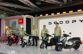 Adu Spesifikasi Honda Scoopy vs Yamaha Fino, Pilih Mana?