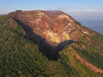 Aktivitas Vulkanik Meningkat, Status Gunung Iya di NTT Naik ke Level Siaga