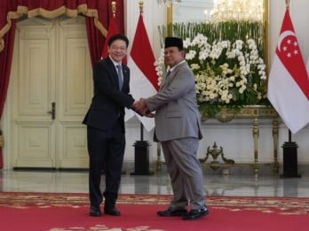 Prabowo Terima Kunjungan PM Singapura Lawrence Wong di Istana Merdeka