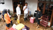 Bey Temui Warga Terdampak Banjir di Kabupaten Bandung