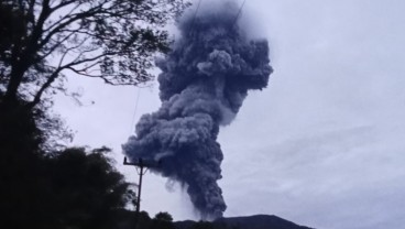 PVMBG Umumkan Status Gunung Marapi Sumbar Naik ke Level Siaga