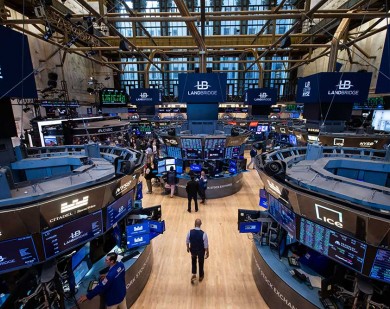 Wall Street Pesta Pora Menyambut Era Baru Trump di AS