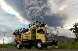 5 Gunung Kompak Meletus Hari Ini, dari Semeru hingga Marapi