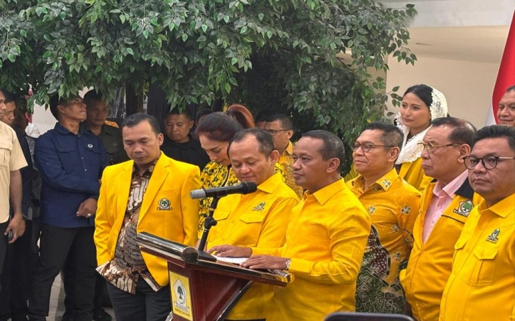 Ketua Umum Partai Golkar Bahlil Lahadalia ketika mengumumkan nama-nama pengurus Partai yang baru di DPP Partai Golkar, Jakarta Barat, Kamis (7/11/2024)  -  BISNIS / Jessica Gabriela Soehandoko