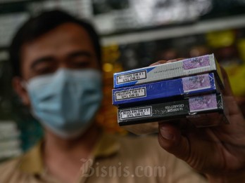 Ekonom Usulkan Moratorium hingga Kenaikan Tarif Cukai Ideal Rokok