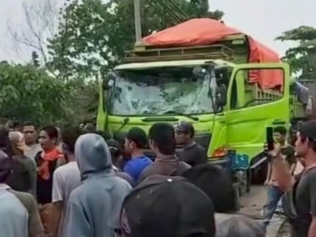 Kronologi Warga Tangerang Murka Usai Truk Tanah Tabrak Anak SD hingga Tewas