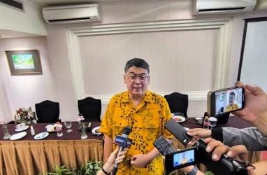 Survei LSI Denny JA: Elektabilitas Dedi-Erwan Pecahkan Rekor Pilgub Jabar, Tembus 70%