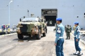 Latihan Tempur di Baluran, Prajurit dan Persenjataan Australia Mendarat