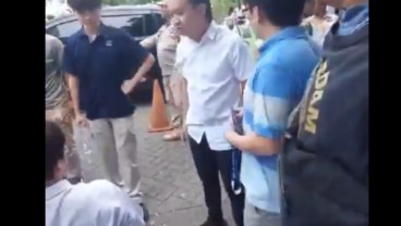 Kronologi Awal Kasus Viral Pria Minta Siswa Menggonggong di Surabaya