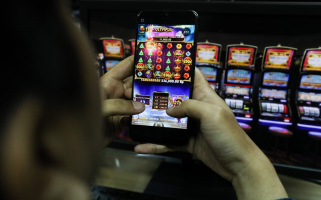 Pembatasan Akses TikTok Cs, Langkah Jitu Lindungi Anak dari Jerat Judi Online?