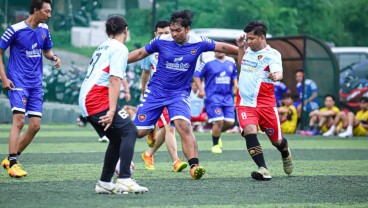 Rooms Inc Semarang Gelar Sparing Sepak Bola dengan Jurnalis FC