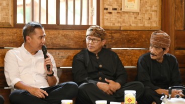 Bey Kritik Obral Penghargaan Keterbukaan Informasi Publik Tingkat Jabar