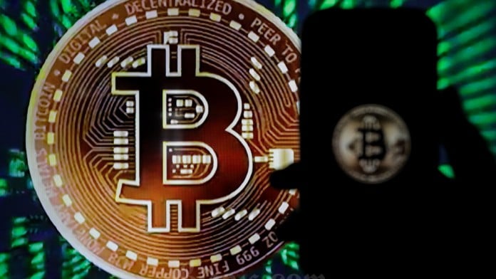 Efek Trump Mereda, Harga Bitcoin Turun di Bawah US$90.000