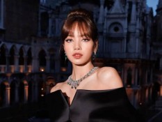 Gelar Fan Meeting di Jakarta, Lisa Blackpink Tampil Energik
