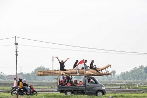 Kirab Festival Jerami Purba di Sangiran Jawa Tengah