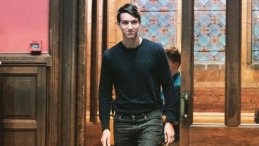Profil Alexandre Arnault, Calon Penerus Konglomerat Barang Mewah LVMH