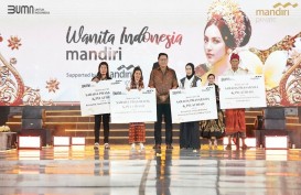 Dukung Industri Kreatif, Bank Mandiri Dorong Tenun Tradisional Go Global