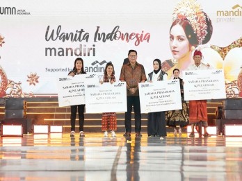 Dukung Industri Kreatif, Bank Mandiri Dorong Tenun Tradisional Go Global